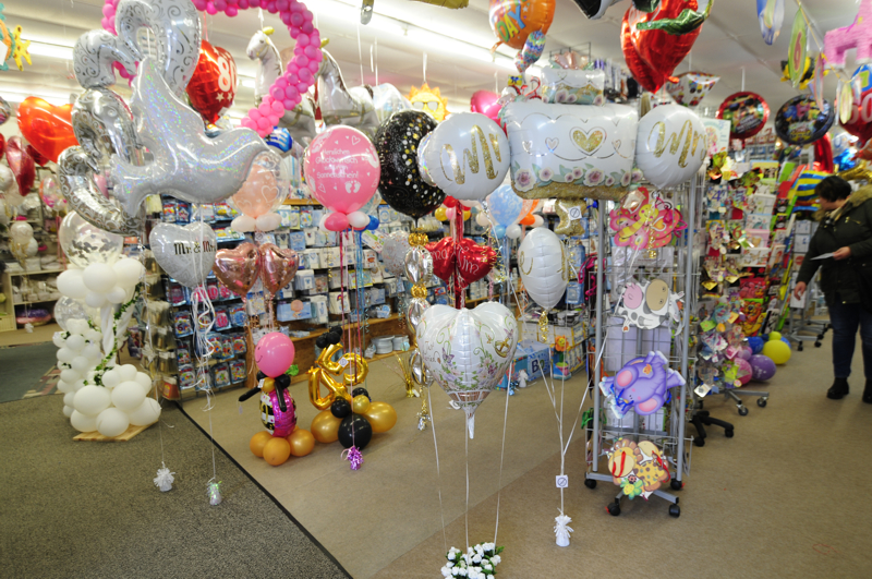 dekorationen aus luftballons ballonsupermarkt